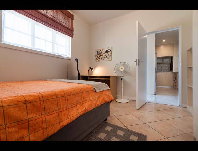 1 bed property to rent in CAPE TOWN CITY CENTRE